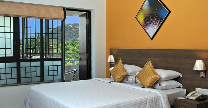 Arpanaa Hotel Tiruvannāmalai Buitenkant foto