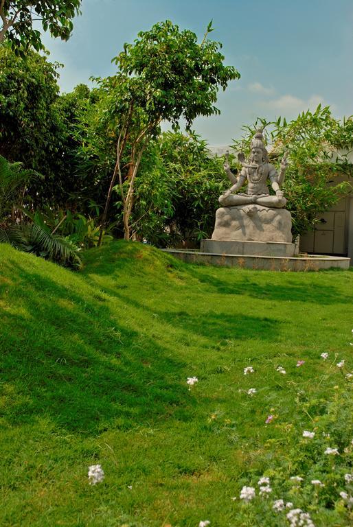 Arpanaa Hotel Tiruvannāmalai Buitenkant foto